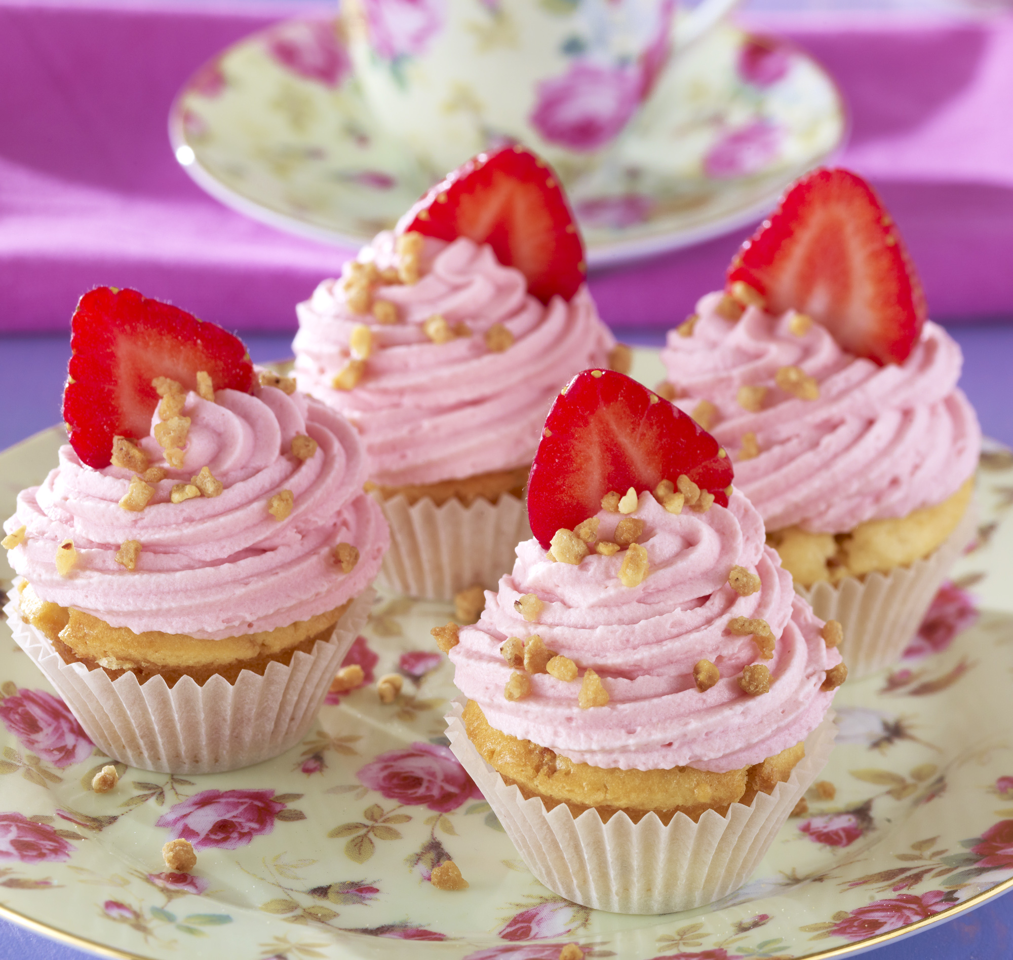 Mini Erdbeer Cupcakes