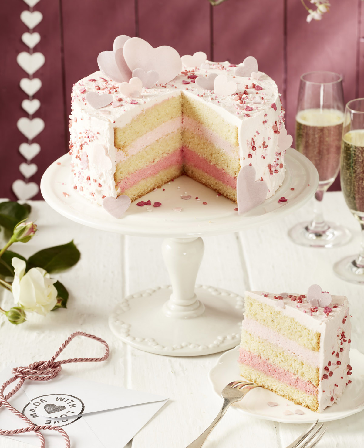 Rosa Tortentraum mit Knabberherzen