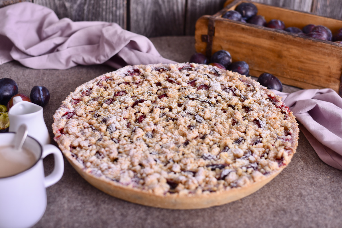 Zwetschgenkuchen mit Marzipan