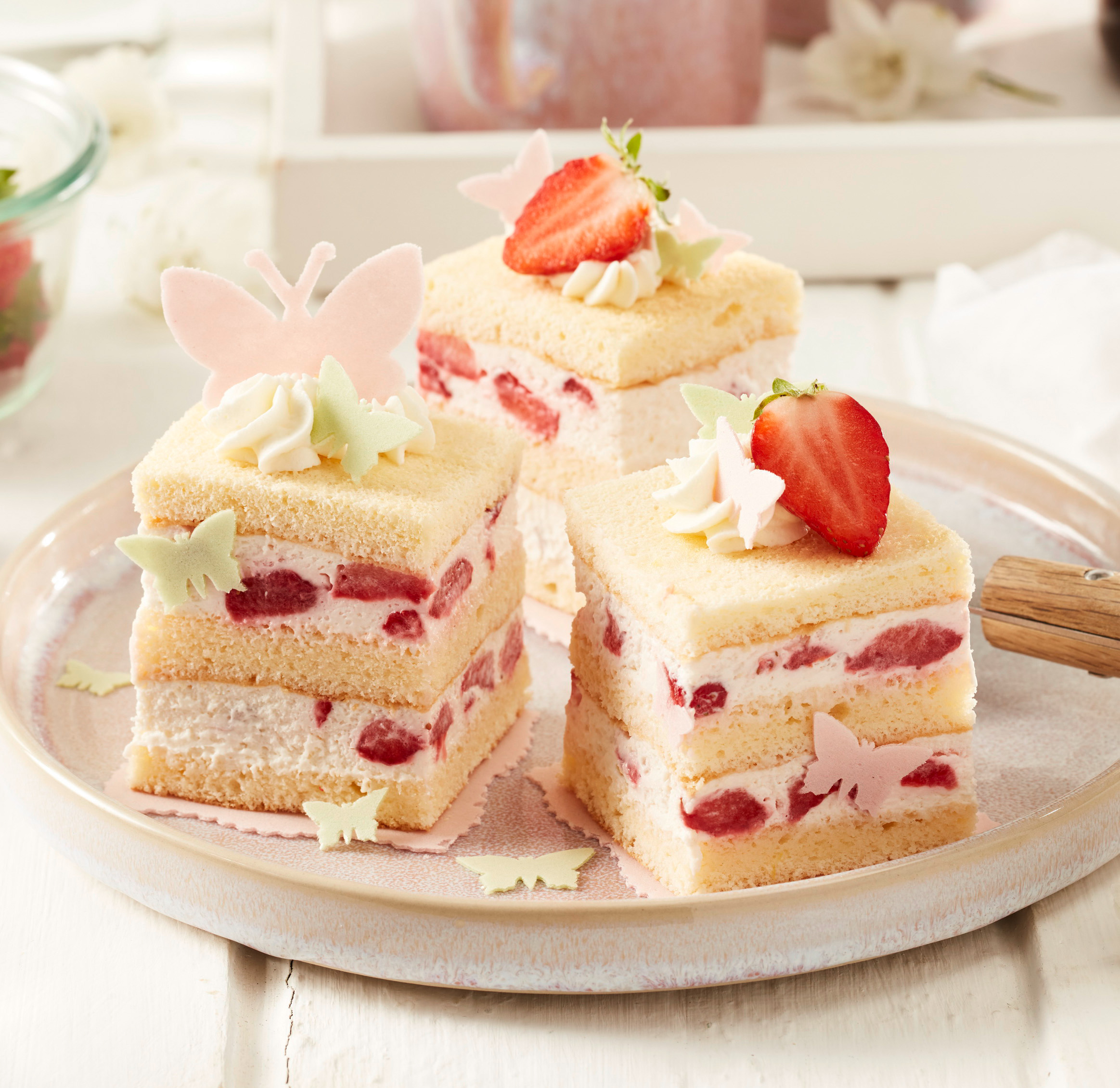 Sommerliche Biskuit-Minis