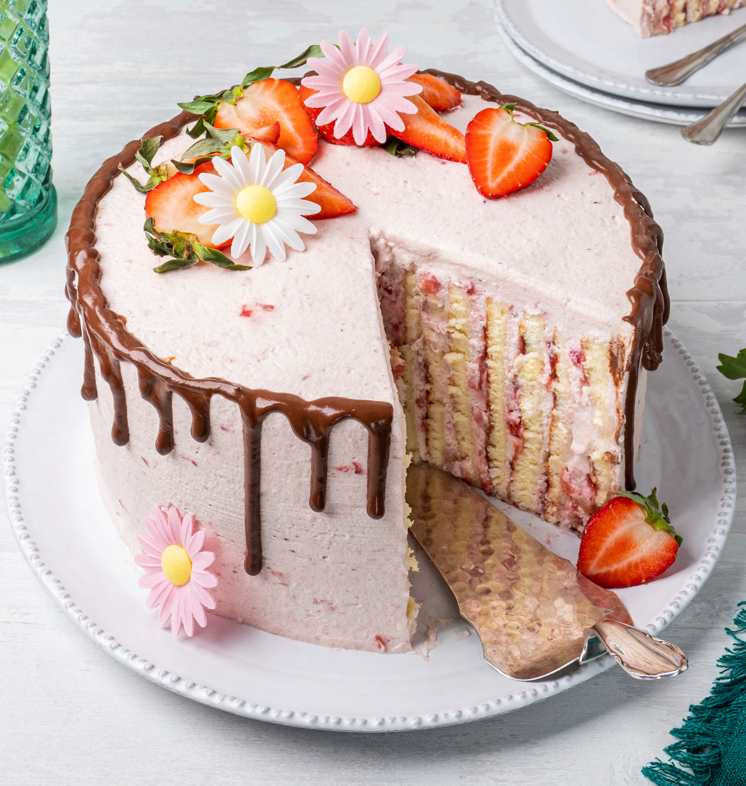 Wickel-Torte mit Erdbeeren